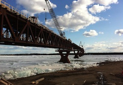 Ricardo Coelho de Souza performing David Ikard’s <em>Água Eletrônica </em>(2013)